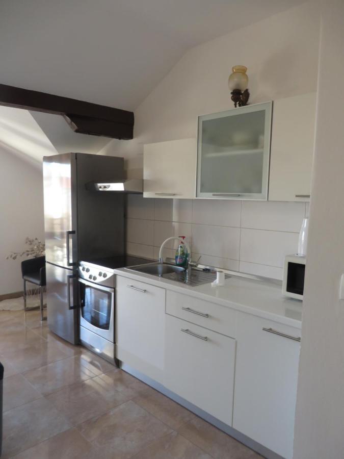 Apartma Tonka